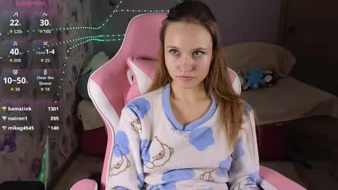 Snapshot of armurra chatting on November 15, 8:27 pm armurra online show from November 15, 8:27 pm