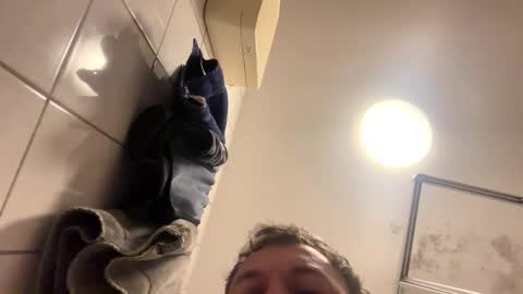 armyskater32 online show from November 12, 9:03 pm