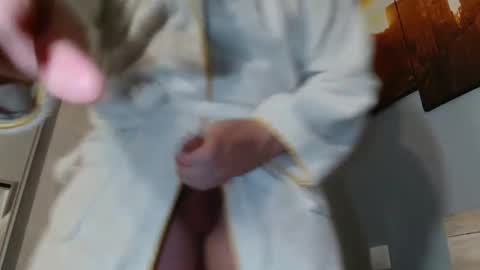 Snapshot of armytooo chatting on October 31, 9:38 pm Matt Huge online show from October 31, 9:38 pm