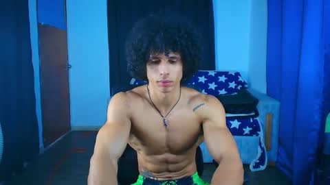 Snapshot of arnold_black69 chatting on April 13, 9:09 pm arnold black online show from April 13, 9:09 pm