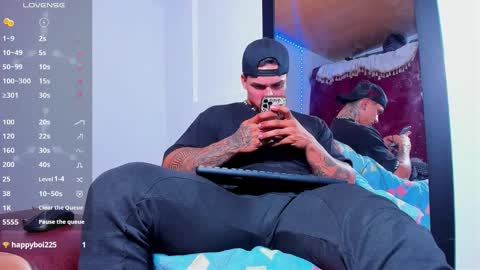 Snapshot of arnold_fit_hot98 chatting on March 7, 4:02 am Arnold fit hot98 online show from March 7, 4:02 am