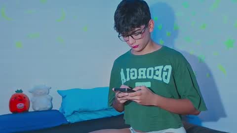 Arnold online show from December 3, 12:02 am