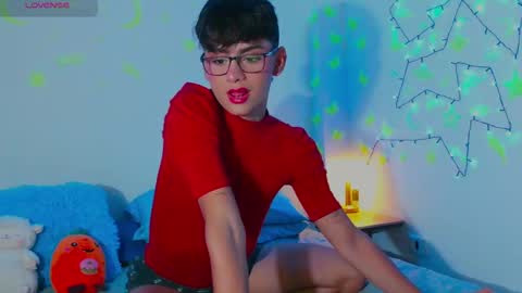 Snapshot of arnold_laurent chatting on January 5, 10:19 pm Arnold online show from January 5, 10:19 pm