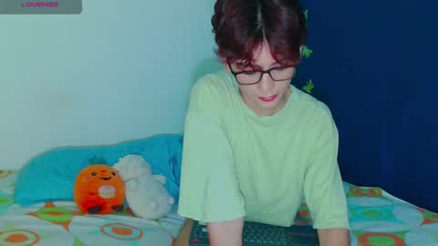 Snapshot of arnold_laurent chatting on October 13, 2:22 am Arnold online show from October 13, 2:22 am