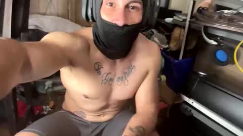 Snapshot of aroddriguezz2020 chatting on January 19, 11:36 am aroddriguezz2020 online show from January 19, 11:36 am