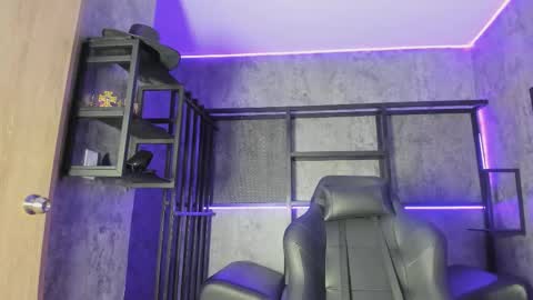 Arohom Lester online show from January 7, 7:16 pm