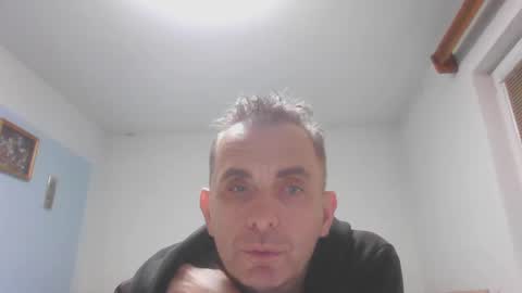 aromannn online show from December 18, 4:39 pm