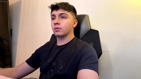 Snapshot of aron__cooper chatting on May 10, 2:44 pm aron__cooper online show from May 10, 2:44 pm