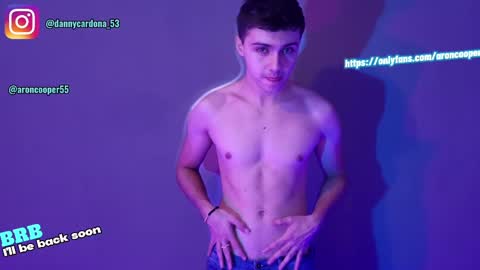 Snapshot of aron__cooper chatting on May 27, 1:57 am aron__cooper online show from May 27, 1:57 am