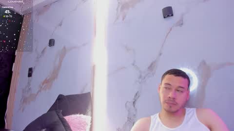 aron and molly online show from February 25, 12:15 pm