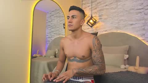 ARON BOLT online show from February 9, 4:33 pm