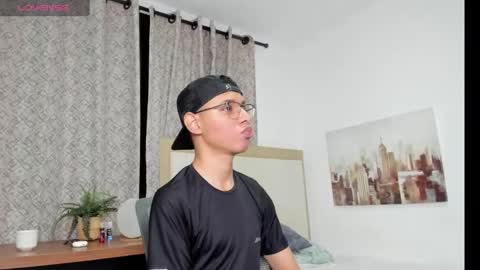 Snapshot of aron_pipeer chatting on September 10, 7:08 am aron_pipeer online show from September 10, 7:08 am