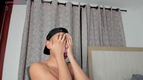 Snapshot of aron_pipeer chatting on September 20, 1:17 am aron_pipeer online show from September 20, 1:17 am