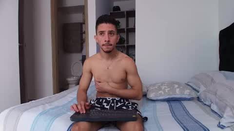 Aron Santoro online show from January 7, 3:14 pm