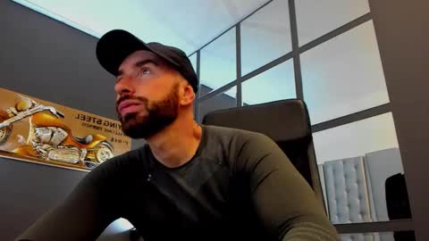 AronGrant online show from January 13, 10:20 am