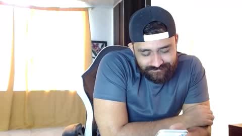 aronmiller online show from January 9, 4:10 pm