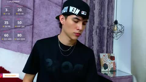 Arontawers online show from May 14, 8:48 pm