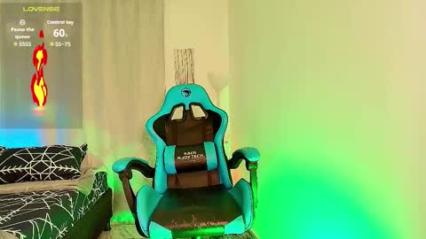 noah and ivy online show from September 17, 10:39 am