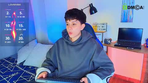 noah and ivy online show from December 14, 10:36 pm