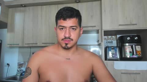 Snapshot of aronwilliams69 chatting on February 26, 6:26 am ARON  Independent model  online show from February 26, 6:26 am