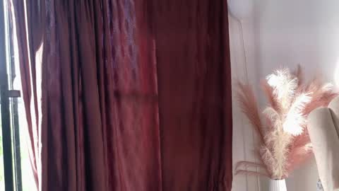 Snapshot of aroon_connor chatting on May 22, 9:53 pm online show from May 22, 9:53 pm