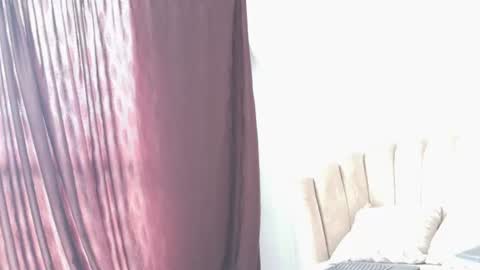 Snapshot of aroon_connor chatting on July 25, 6:49 pm online show from July 25, 6:49 pm