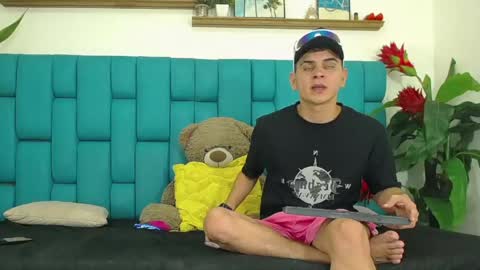 Aroon   online show from June 6, 2:11 pm