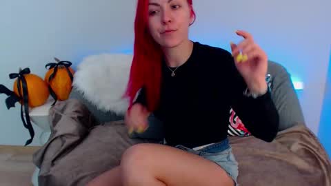 Snapshot of arri_ella chatting on October 27, 1:09 am arri_ella online show from October 27, 1:09 am