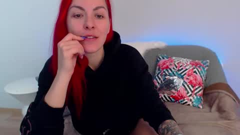 Snapshot of arri_ella chatting on November 20, 1:39 am arri_ella online show from November 20, 1:39 am