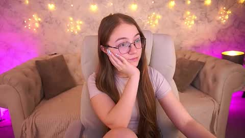 arrinawair online show from March 12, 7:36 am