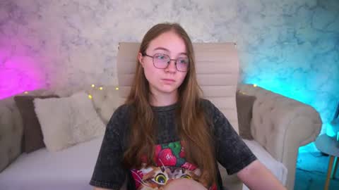 arrinawair online show from June 12, 7:40 am
