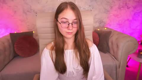 arrinawair online show from June 22, 7:27 am