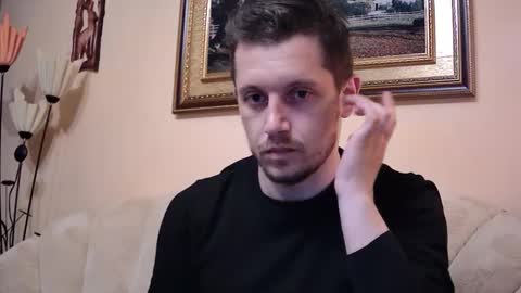 Snapshot of arromwilliam90 chatting on June 3, 5:32 am arromwilliam90 online show from June 3, 5:32 am
