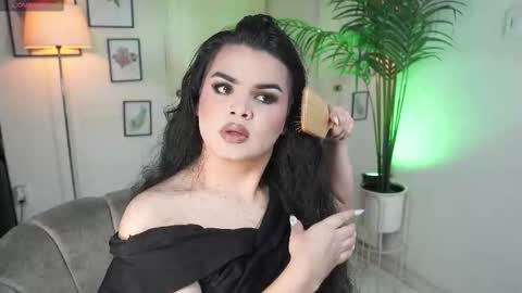 Chloe  online show from October 23, 2:38 pm