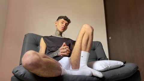   online show from March 6, 2:08 pm