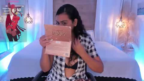 arteemisaa online show from January 6, 2:26 am