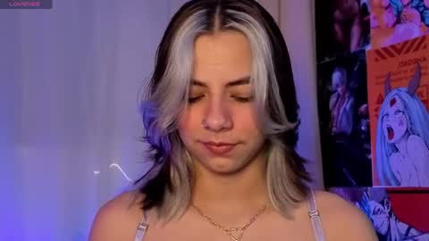 artemisablake online show from April 21, 4:01 pm