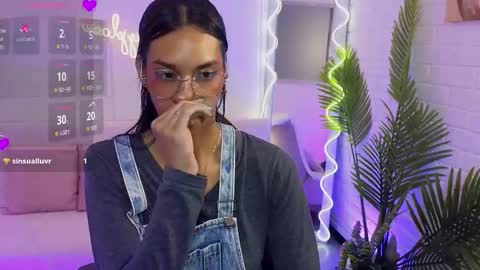 artemiss_tay online show from September 17, 7:37 pm