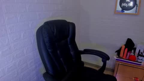 Snapshot of artenisa_tay69 chatting on March 2, 4:47 am artenisa_tay69 online show from March 2, 4:47 am