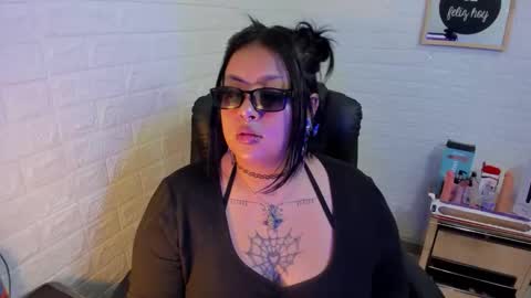 Snapshot of artenisa_tay69 chatting on March 15, 3:45 am artenisa_tay69 online show from March 15, 3:45 am