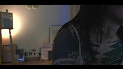 Snapshot of artgea chatting on June 7, 11:19 pm Linda independent model artgeea online show from June 7, 11:19 pm