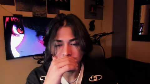 Snapshot of arthur_hunter chatting on May 18, 1:35 am I AM HERE online show from May 18, 1:35 am