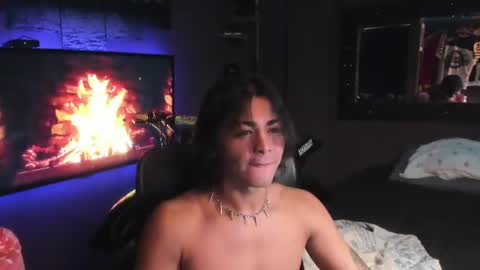 Snapshot of arthur_hunter chatting on July 3, 2:07 am I AM HERE online show from July 3, 2:07 am