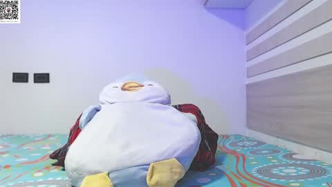 Snapshot of arthur_jamess chatting on January 4, 1:53 pm arthur_jamess online show from January 4, 1:53 pm