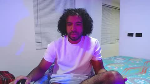 Snapshot of arthur_jamess chatting on September 28, 1:11 am arthur_jamess online show from September 28, 1:11 am