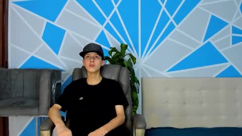 Snapshot of arthurcox_ chatting on October 5, 5:33 pm arthurcox_ online show from October 5, 5:33 pm