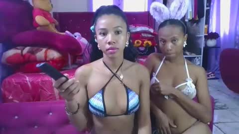 artsloveyou online show from February 24, 6:11 am