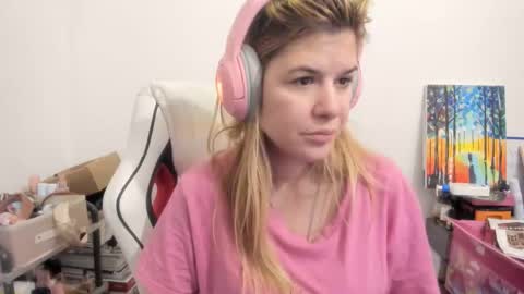 MIA online show from December 2, 6:19 am