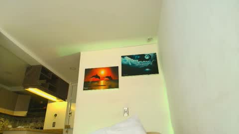 Im juli online show from February 28, 4:08 pm