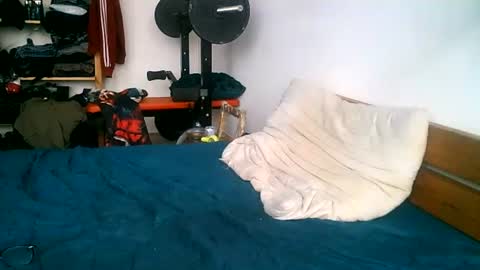 Snapshot of artuditu55 chatting on June 14, 1:02 pm artuditu36 online show from June 14, 1:02 pm